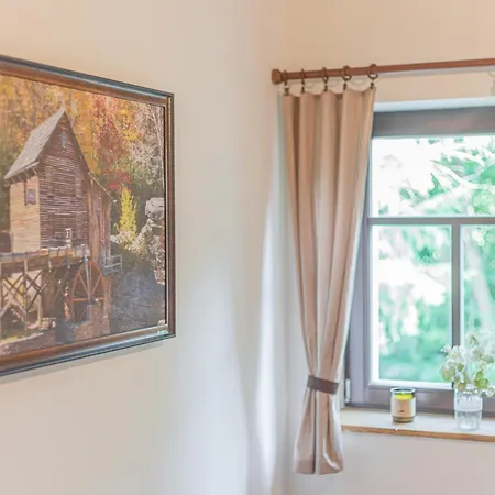 Buskovsky Mlyn 1580 3* Dolní Bousov