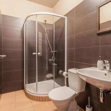 Buskovsky Mlyn 1580 3*