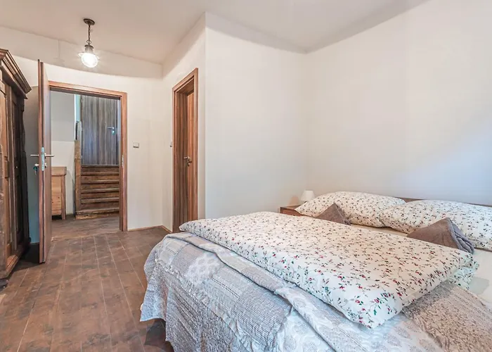 Buskovsky Mlyn 1580 Konukevi Dolní Bousov