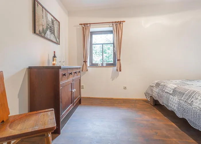 Buskovsky Mlyn 1580 Konukevi Dolní Bousov