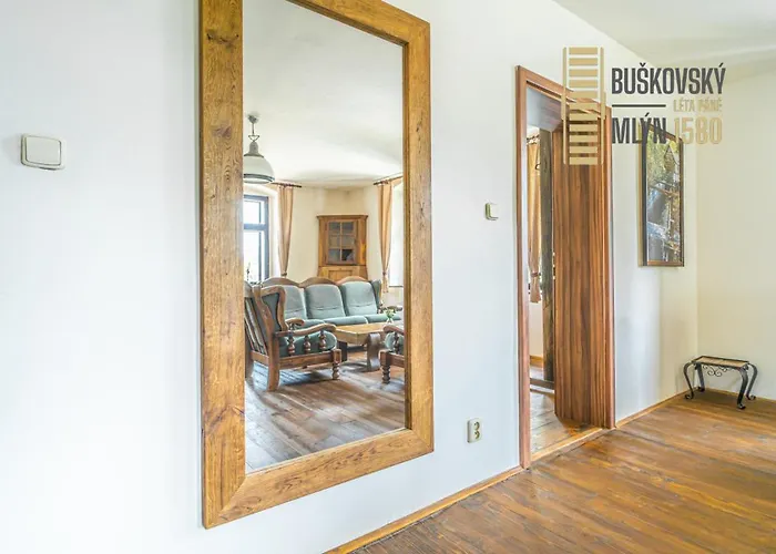 Buskovsky Mlyn 1580 Konukevi Dolní Bousov